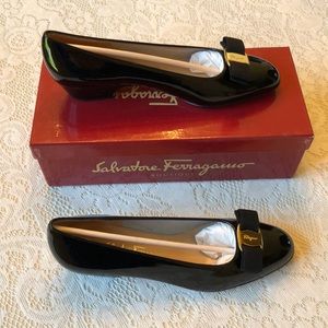 BRAND NEW Salvatore Ferragamo patent bow heels